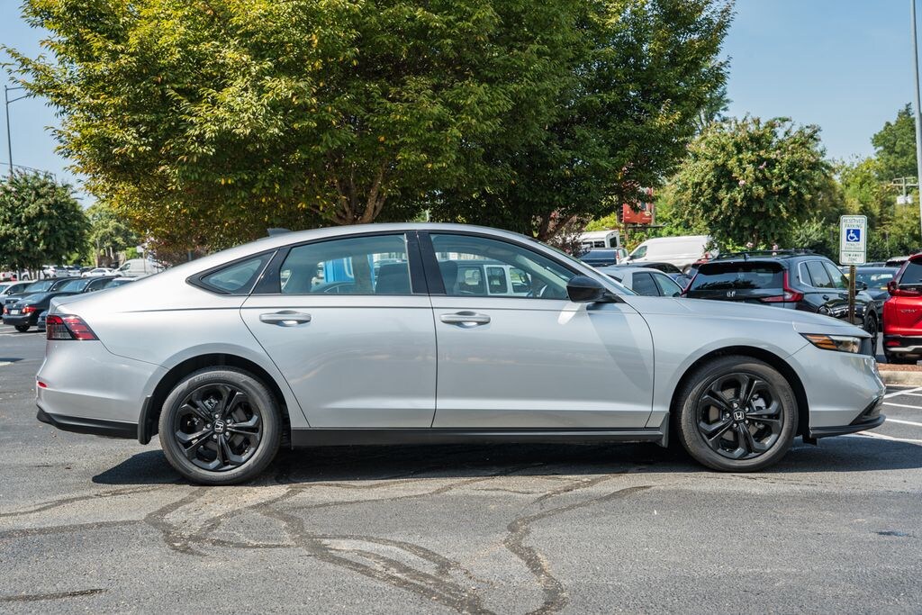 Used 2025 Honda Accord SE Sedan