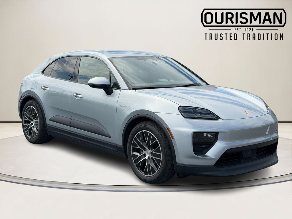 2025 Porsche Macan