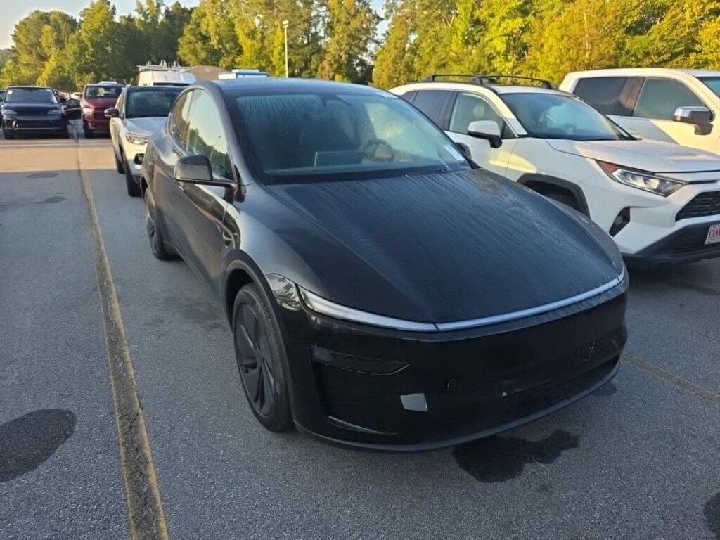 Used 2026 Tesla Model Y Long Range SUV