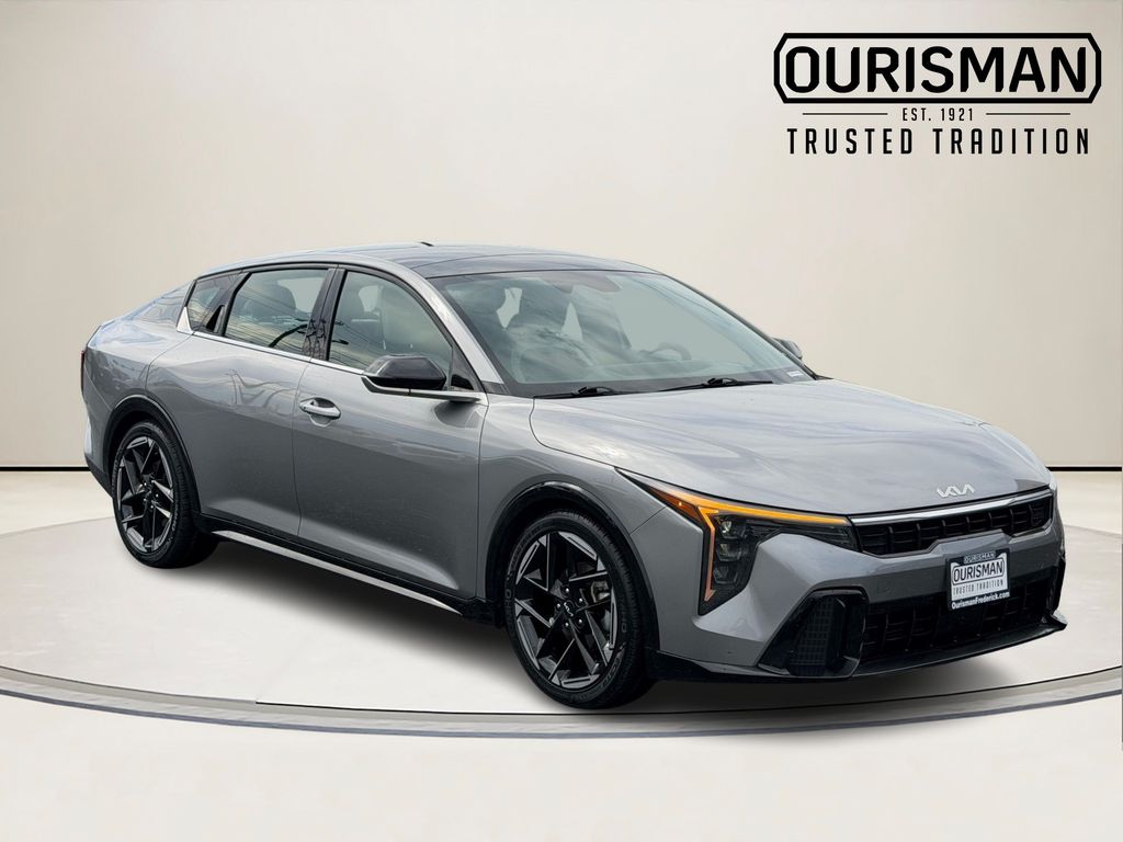 2025 Kia K4 GT-Line