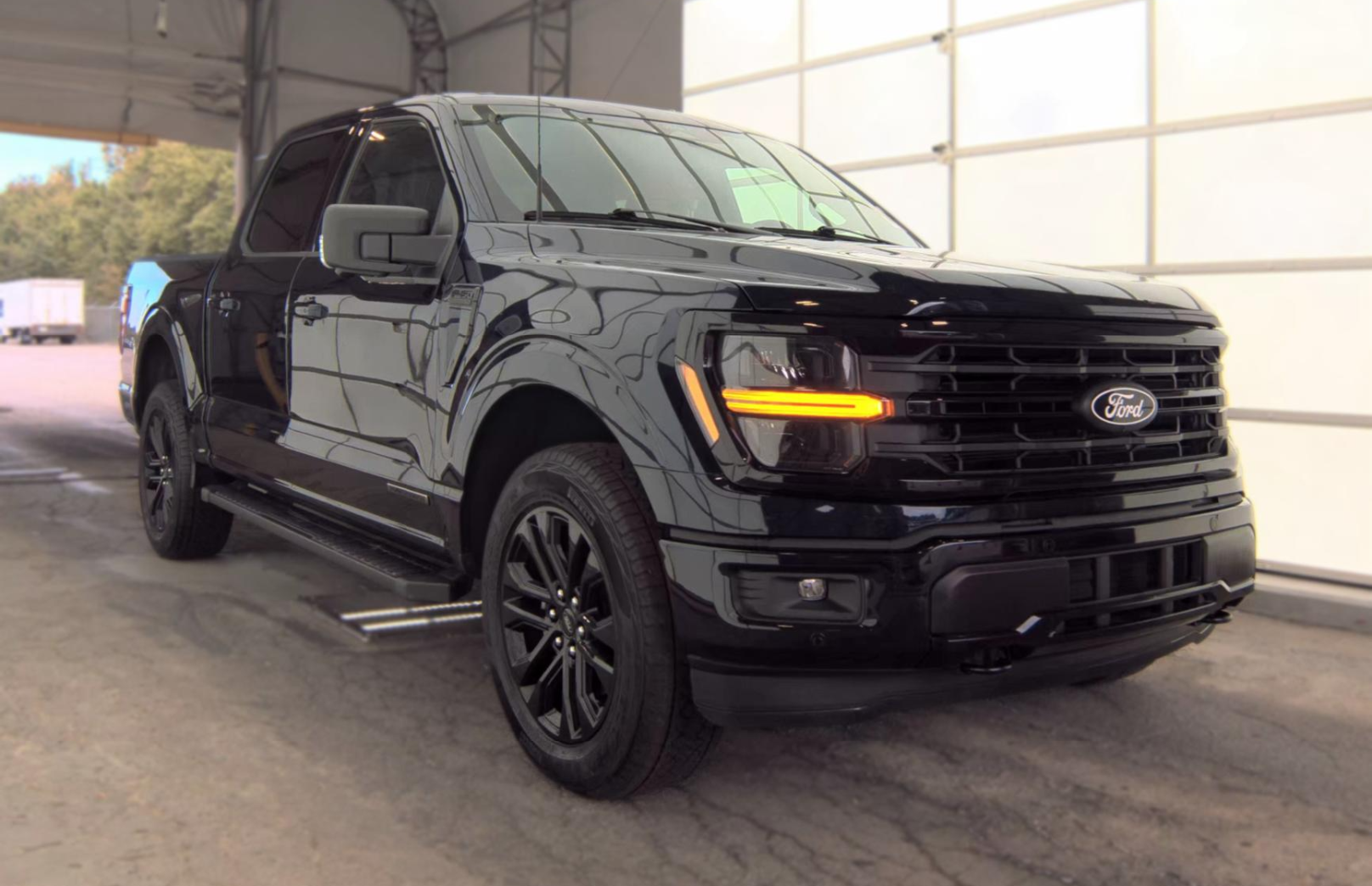 Used 2025 Ford F-150 XLT Truck
