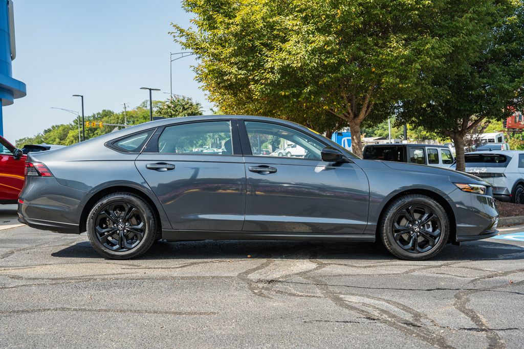 Used 2025 Honda Accord SE Sedan