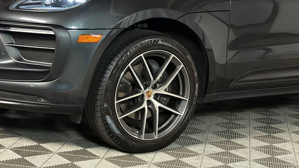 Used 2024 Porsche Macan T SUV