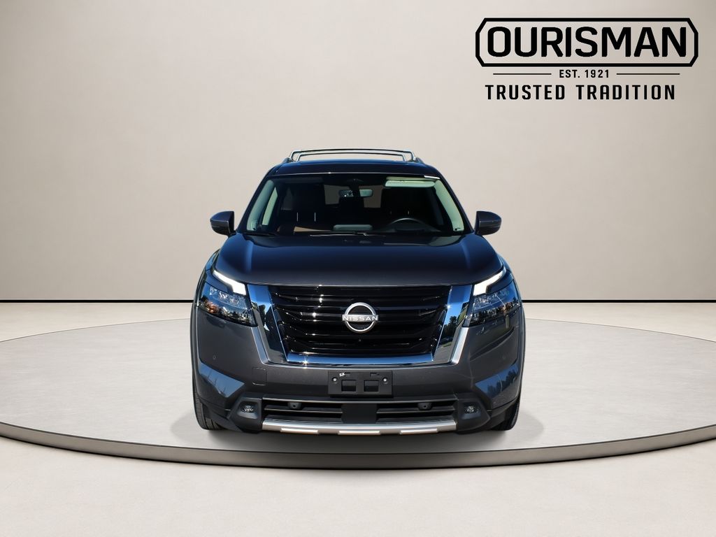 Used 2025 Nissan Pathfinder Platinum SUV