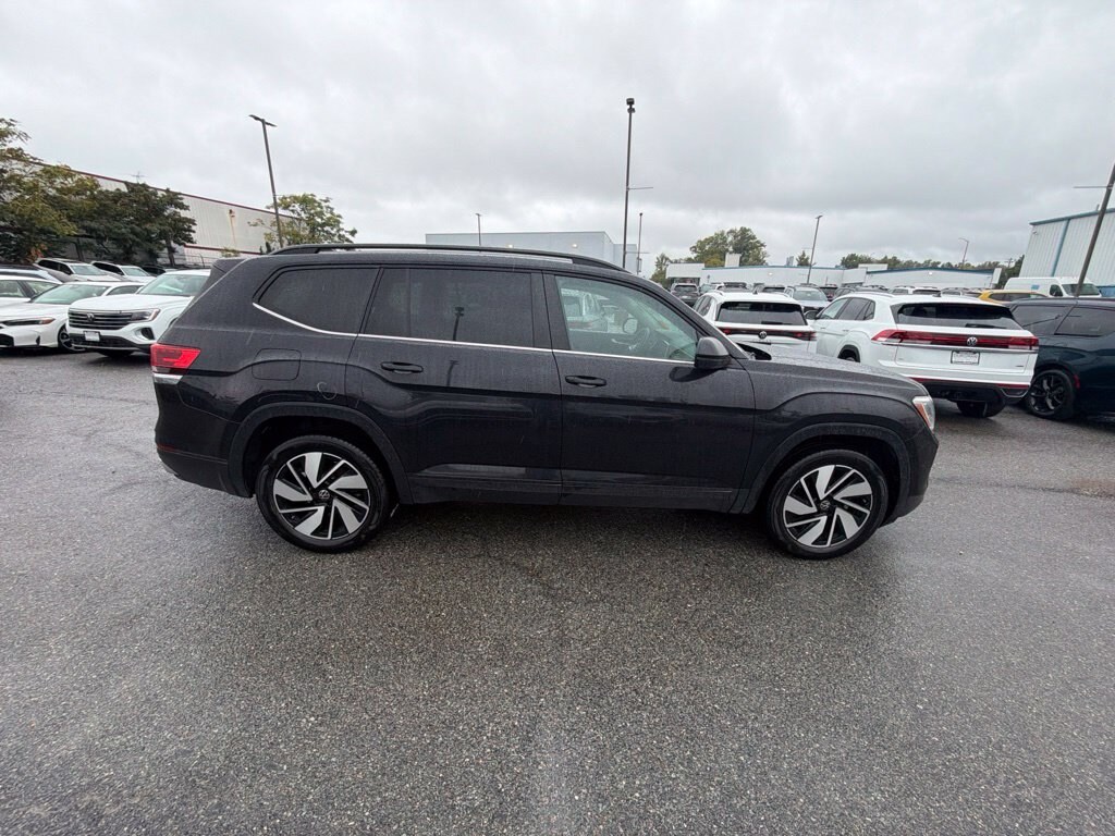 Certified 2025 Volkswagen Atlas 2.0T SE w/Technology SUV