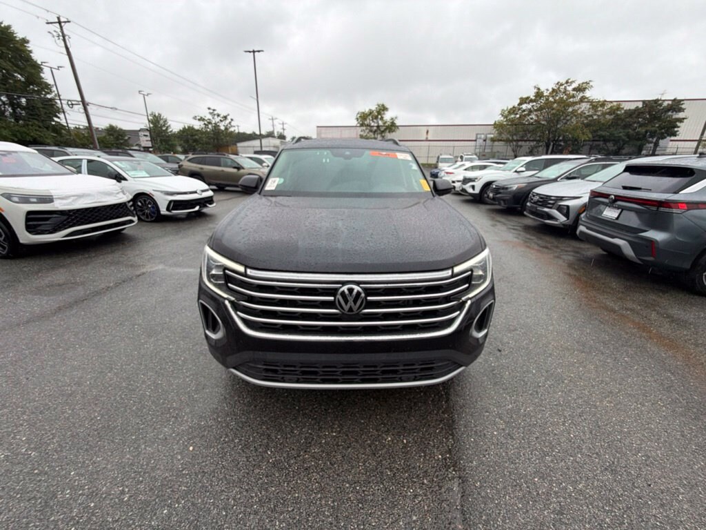 Certified 2025 Volkswagen Atlas 2.0T SE w/Technology SUV