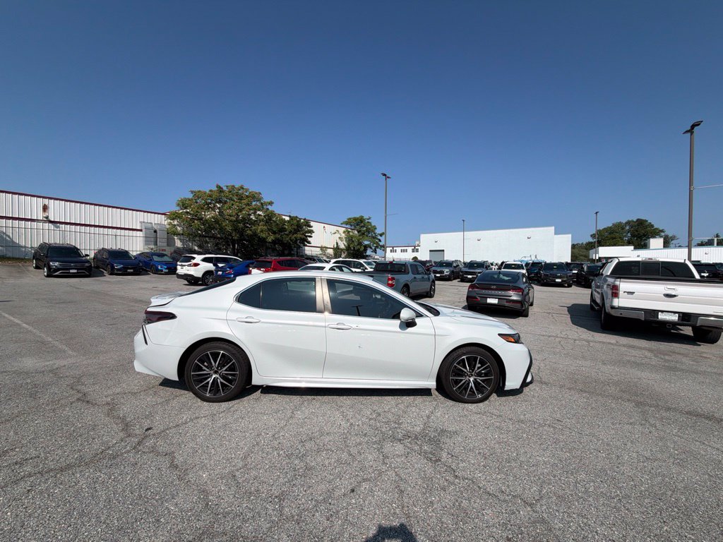 Used 2023 Toyota Camry SE Sedan