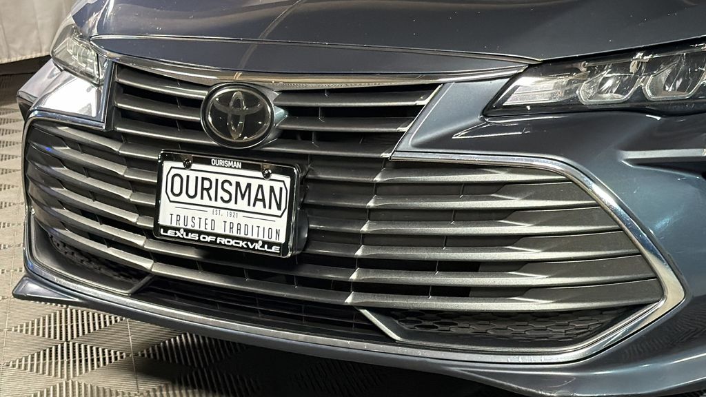 Used 2022 Toyota Avalon XLE Sedan
