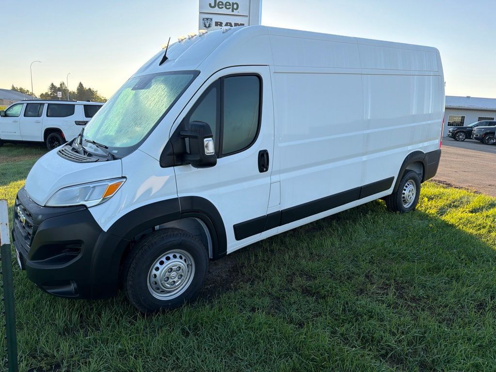 2026 RAM ProMaster Cargo Van Tradesman