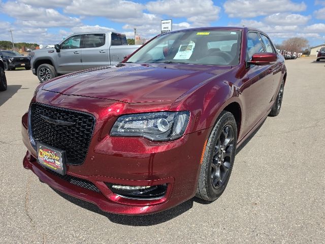 2023 Chrysler 300