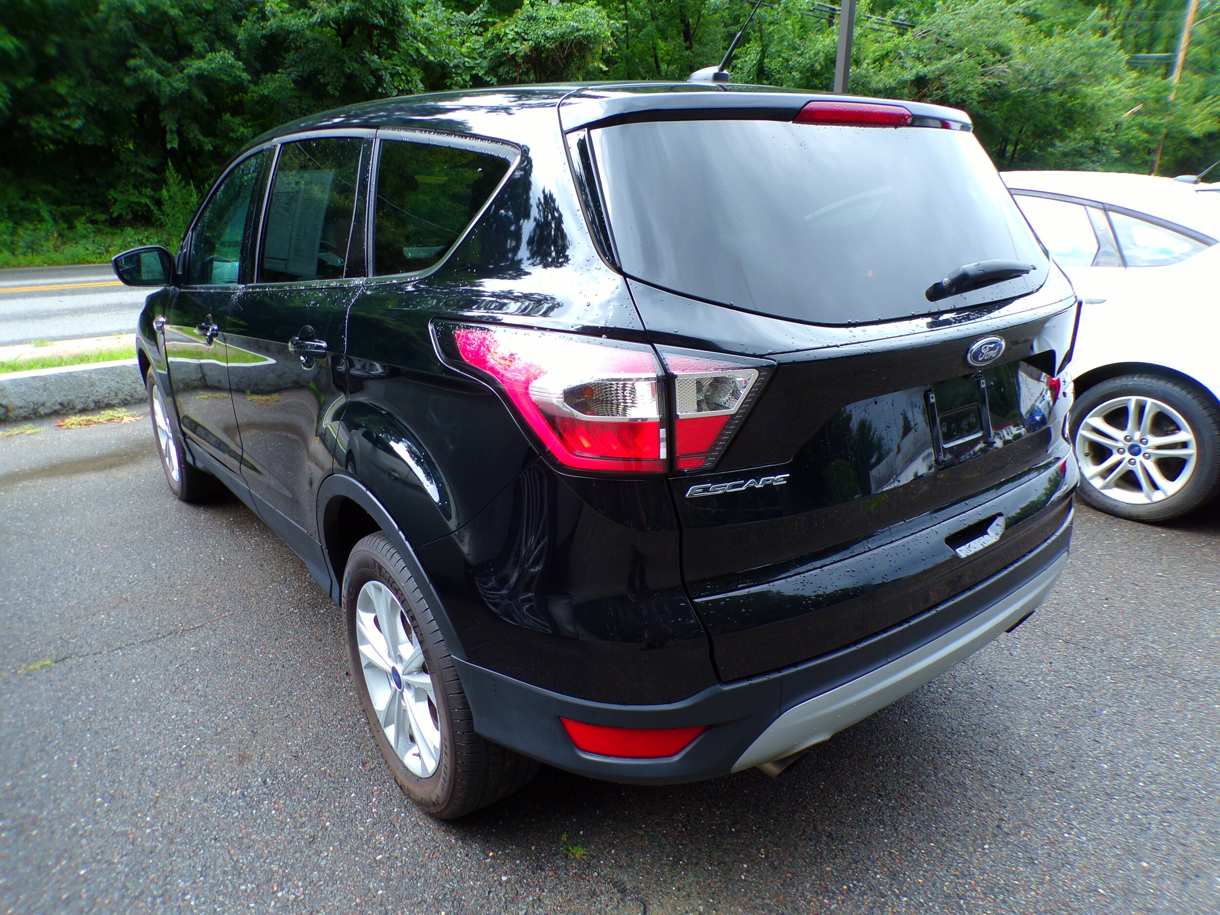 2017 Ford Escape SE - Photo 12