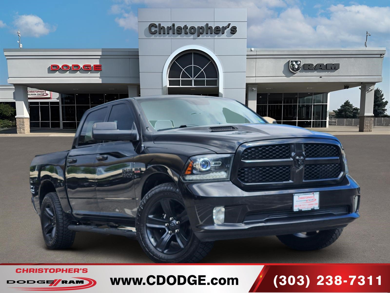 2017 RAM 1500 Pickup Night