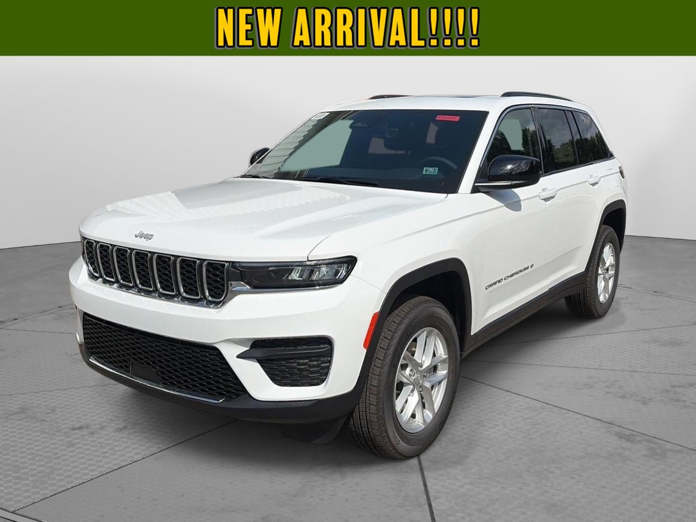 2026 Jeep Grand Cherokee Laredo
