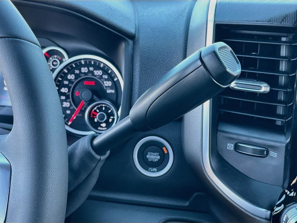 2026 RAM 2500 Big Horn - Photo 17