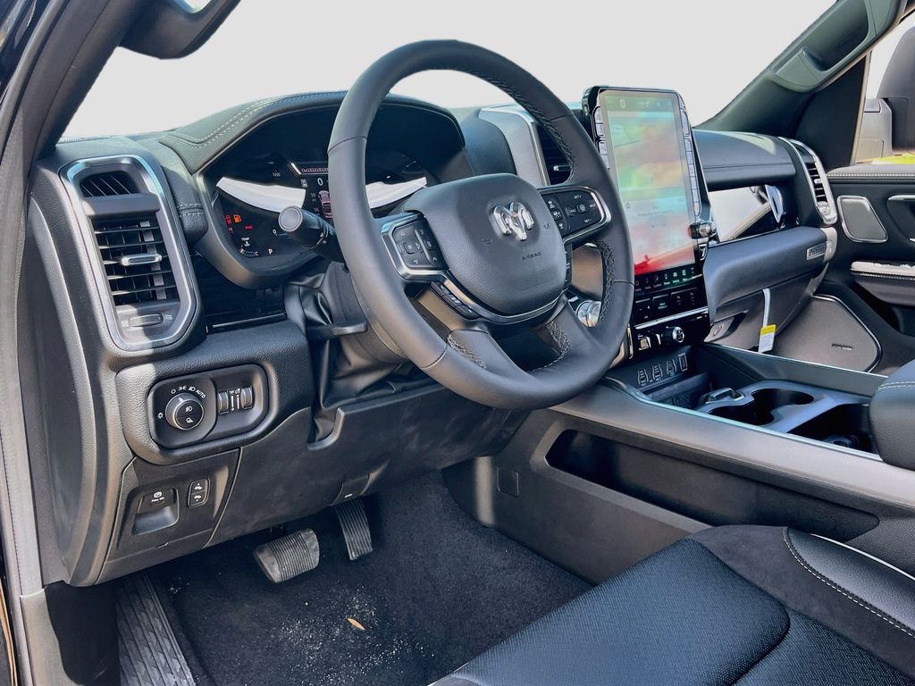 2026 RAM 1500 Laramie - Photo 9