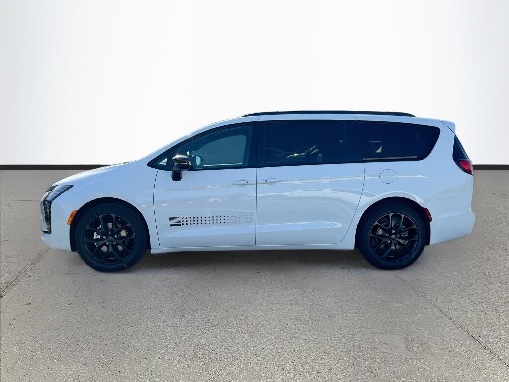 New 2027 Chrysler Pacifica SELECT Passenger Van