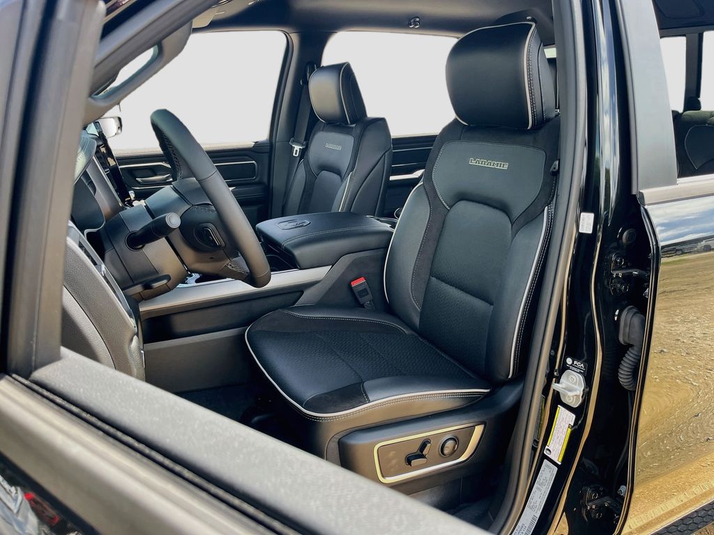 2026 RAM 1500 Laramie - Photo 22