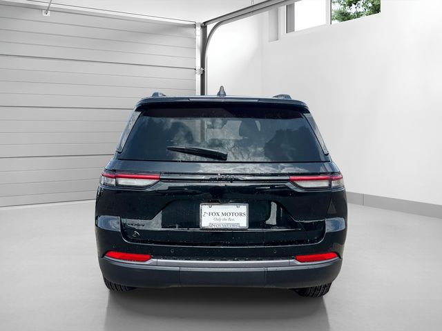 Used 2026 Jeep Grand Cherokee Altitude SUV
