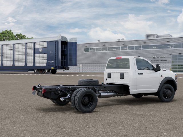New 2027 Ram 4500 Chassis Cab TRADESMAN REGULAR 4X4 84' CA Pickup