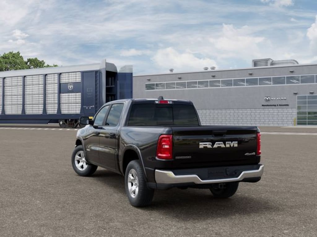 New 2026 Ram 1500 BIG HORN CREW CAB 4X4 5'7 BOX Pickup