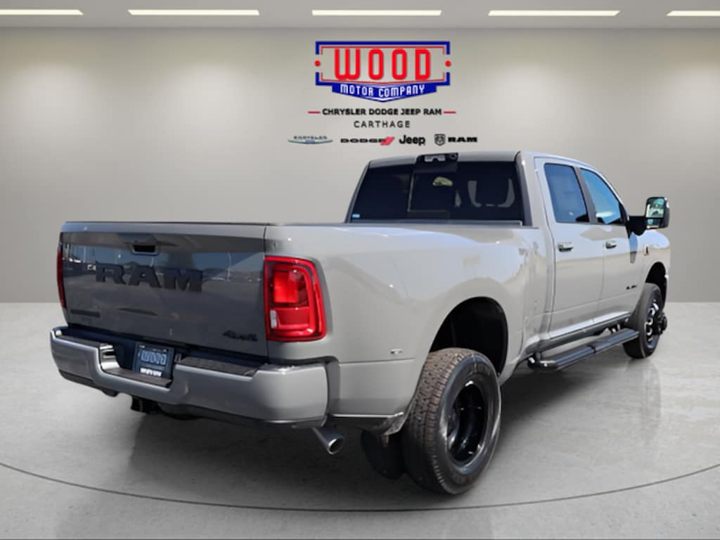 New 2027 Ram 3500 LARAMIE CREW CAB 4X4 8' BOX Pickup