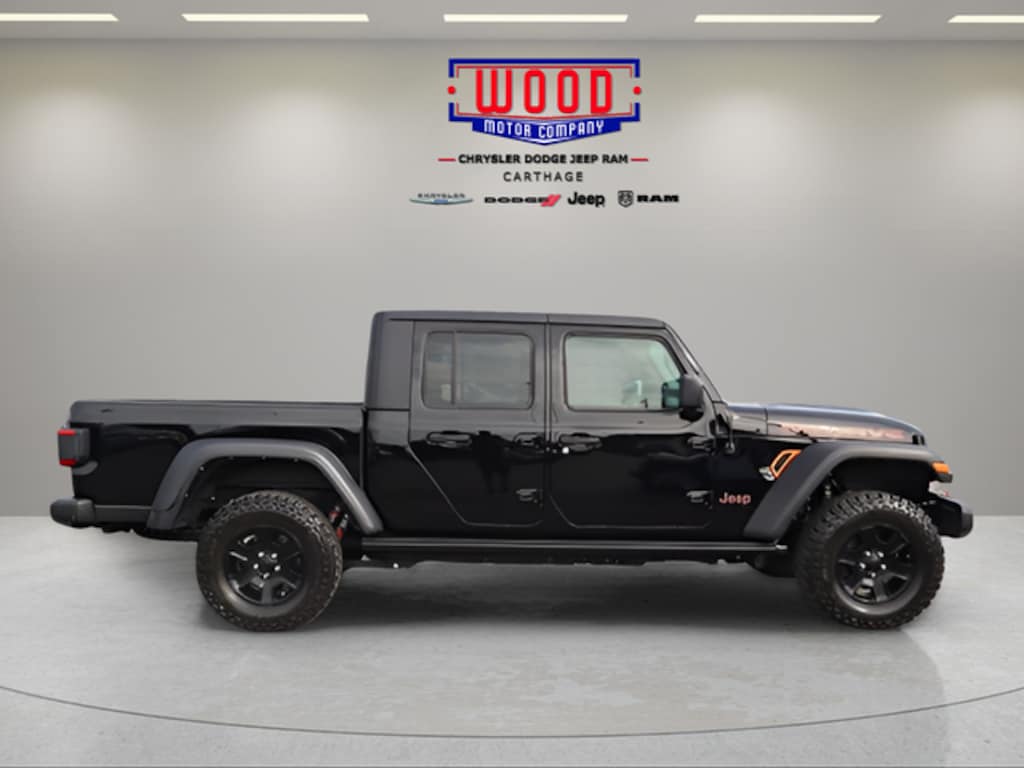 Used 2023 Jeep Gladiator Mojave Truck