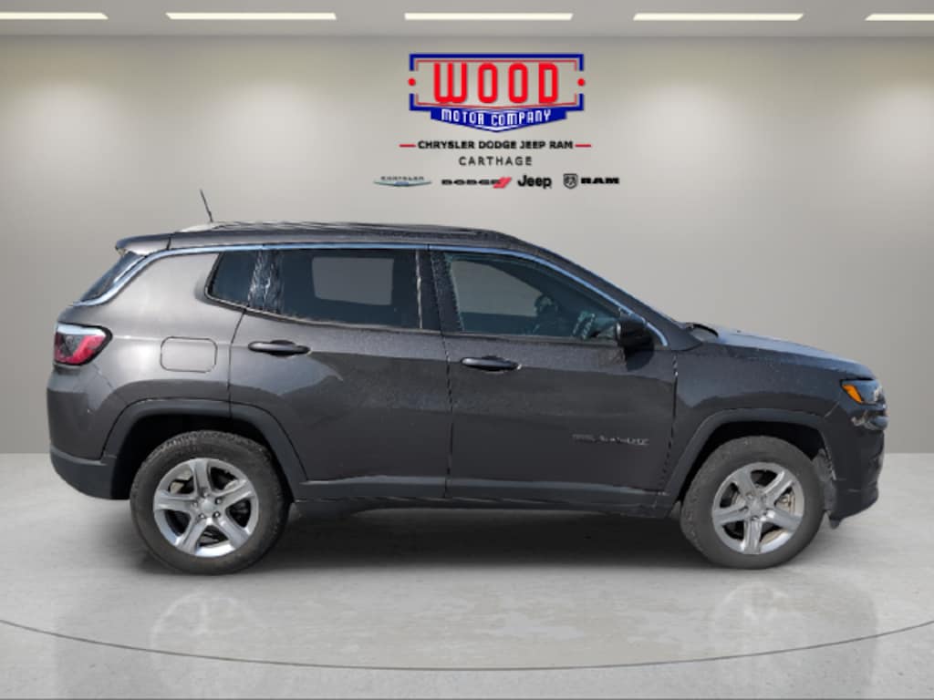 Used 2024 Jeep Compass Latitude SUV