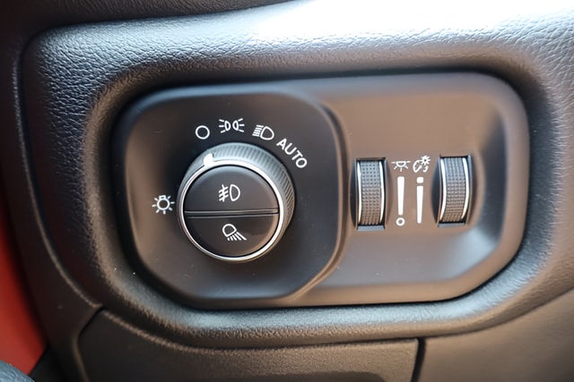 2025 RAM Ram 1500 Pickup Rebel - Photo 25