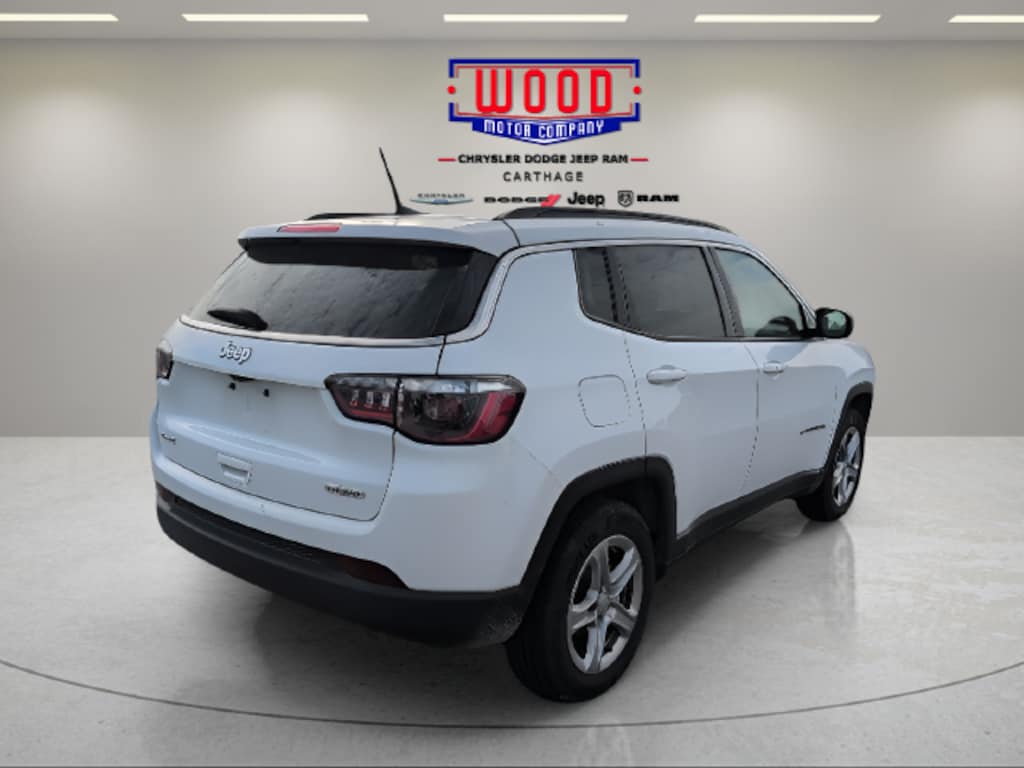 Used 2024 Jeep Compass Latitude SUV