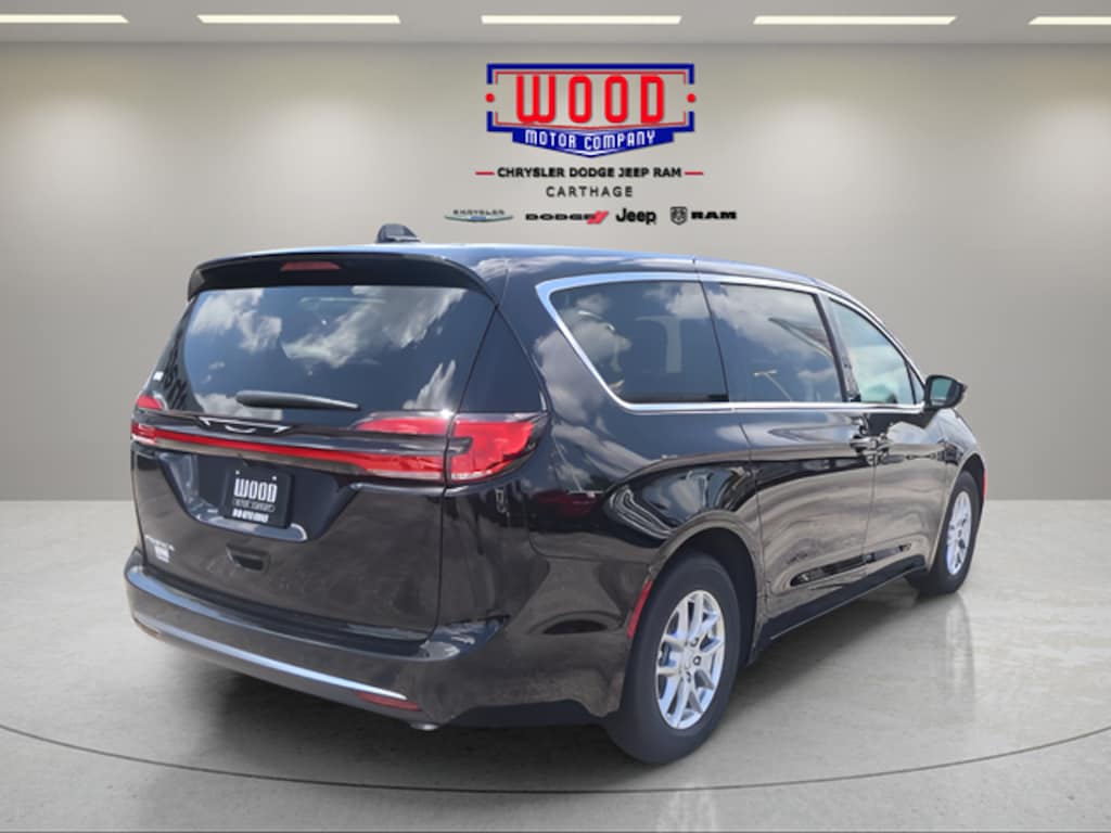 New 2027 Chrysler Pacifica SELECT Passenger Van