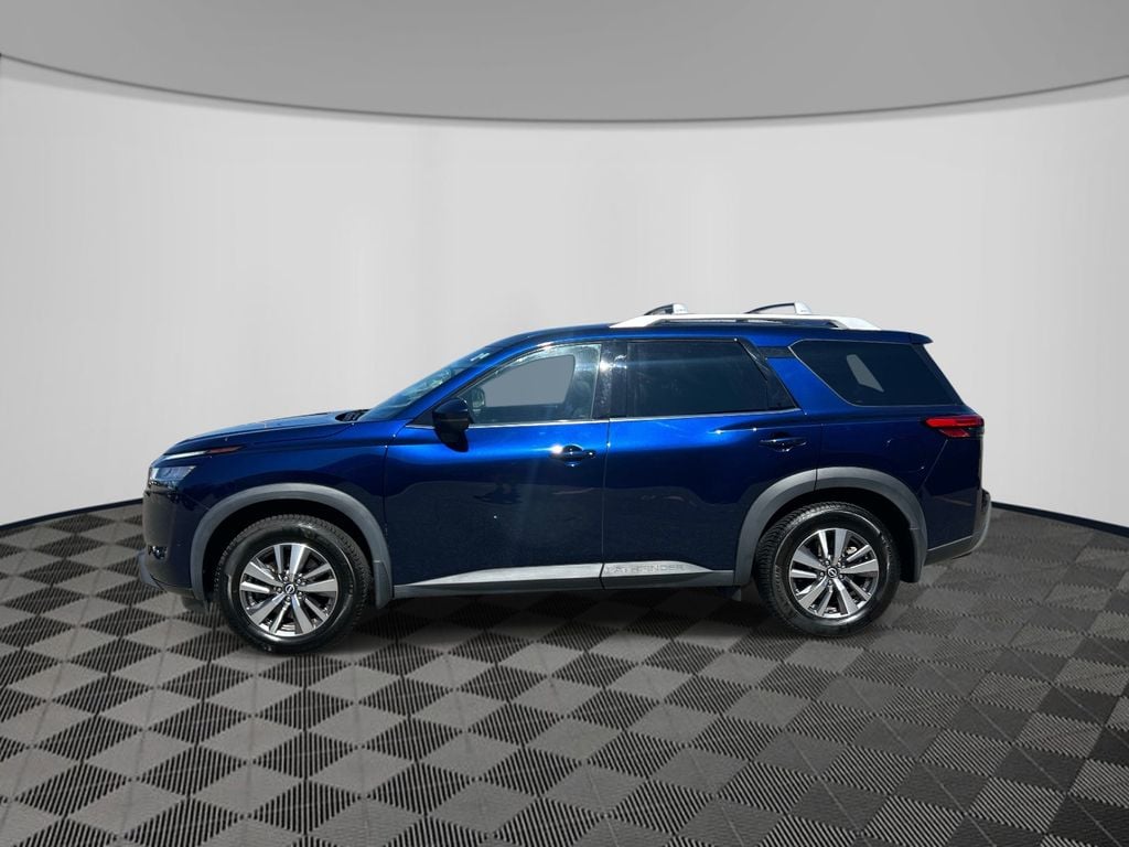 Used 2022 Nissan Pathfinder SL SUV