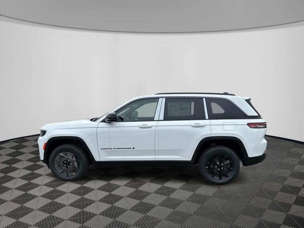 New 2026 Jeep Grand Cherokee LAREDO ALTITUDE 4X4 Sport Utility