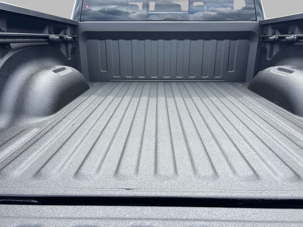 New 2026 Ram 1500 LARAMIE CREW CAB 4X4 5'7 BOX Pickup