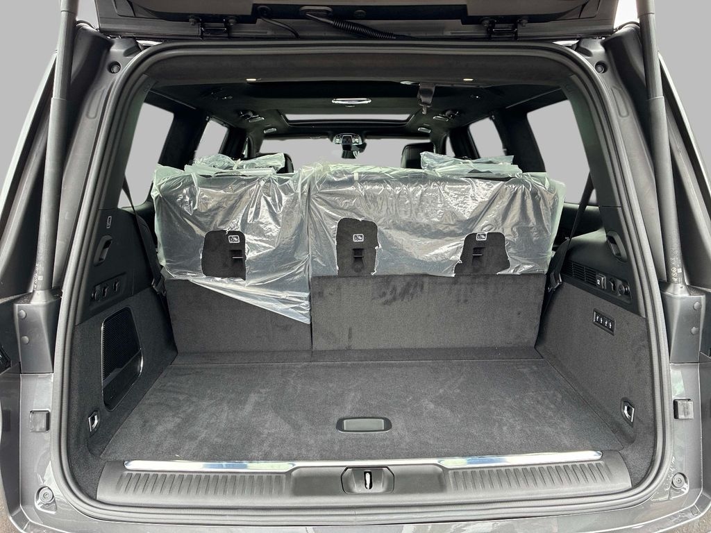 New 2026 Jeep Grand Wagoneer SUMMIT RESERVE 4X4 Sport Utility