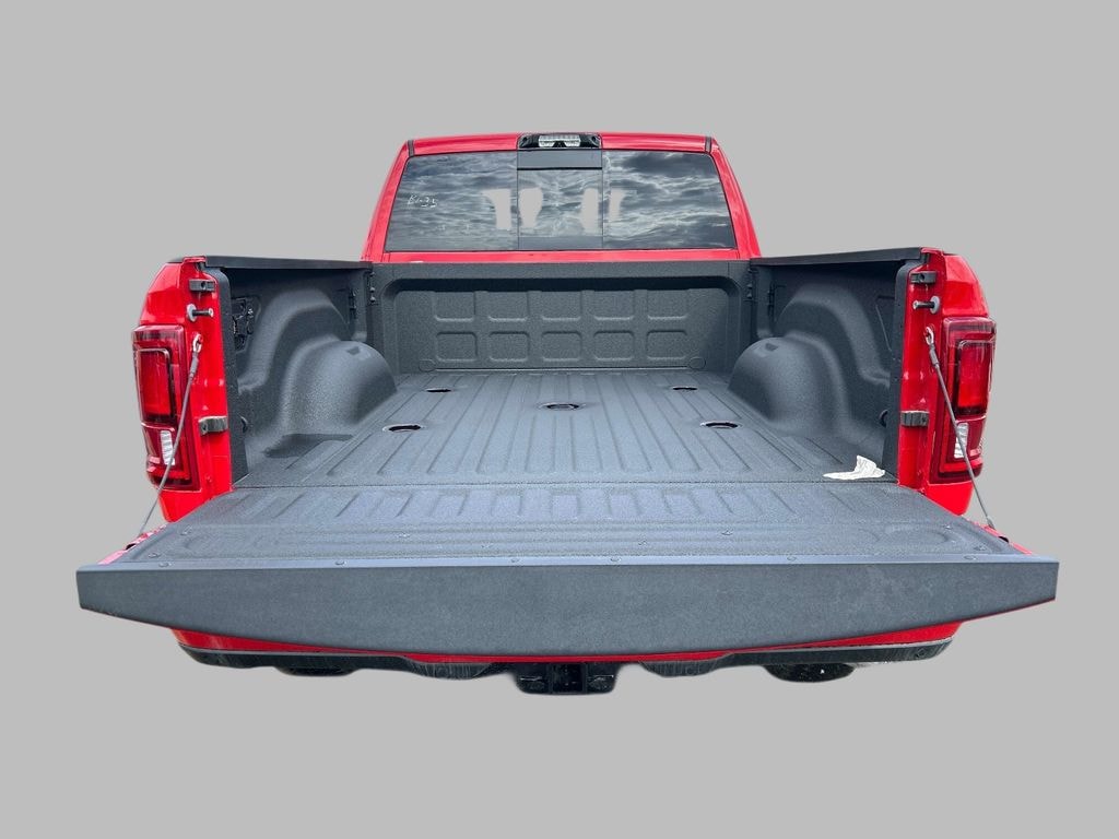 New 2026 Ram 2500 BIG HORN CREW CAB 4X4 6'4 BOX Pickup