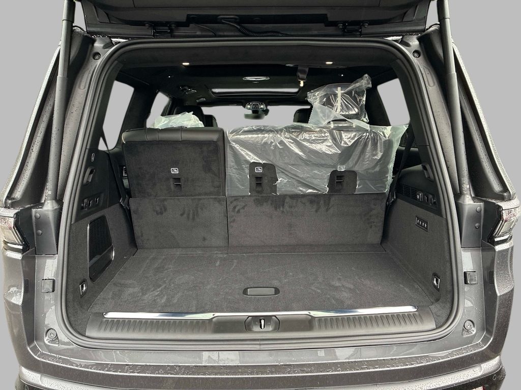 New 2026 Jeep Grand Wagoneer SUMMIT RESERVE 4X4 Sport Utility