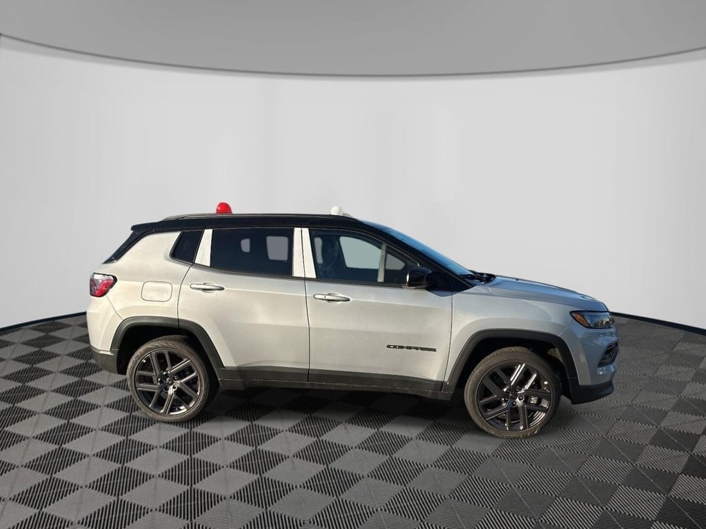 New 2026 Jeep Compass LIMITED ALTITUDE 4X4 Sport Utility