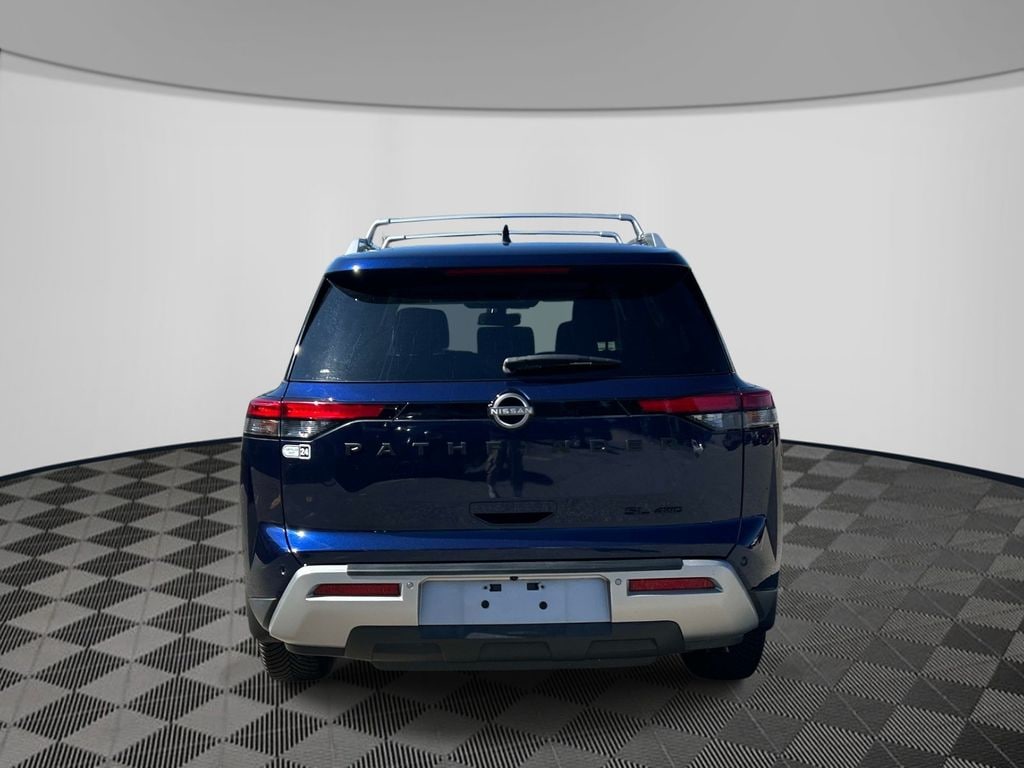 Used 2022 Nissan Pathfinder SL SUV