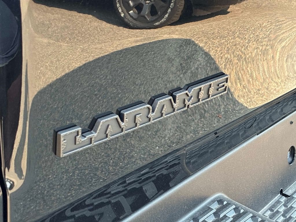 New 2026 Ram 1500 LARAMIE CREW CAB 4X4 5'7 BOX Pickup