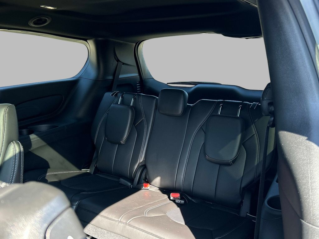 2026 Chrysler Pacifica Select - Photo 21