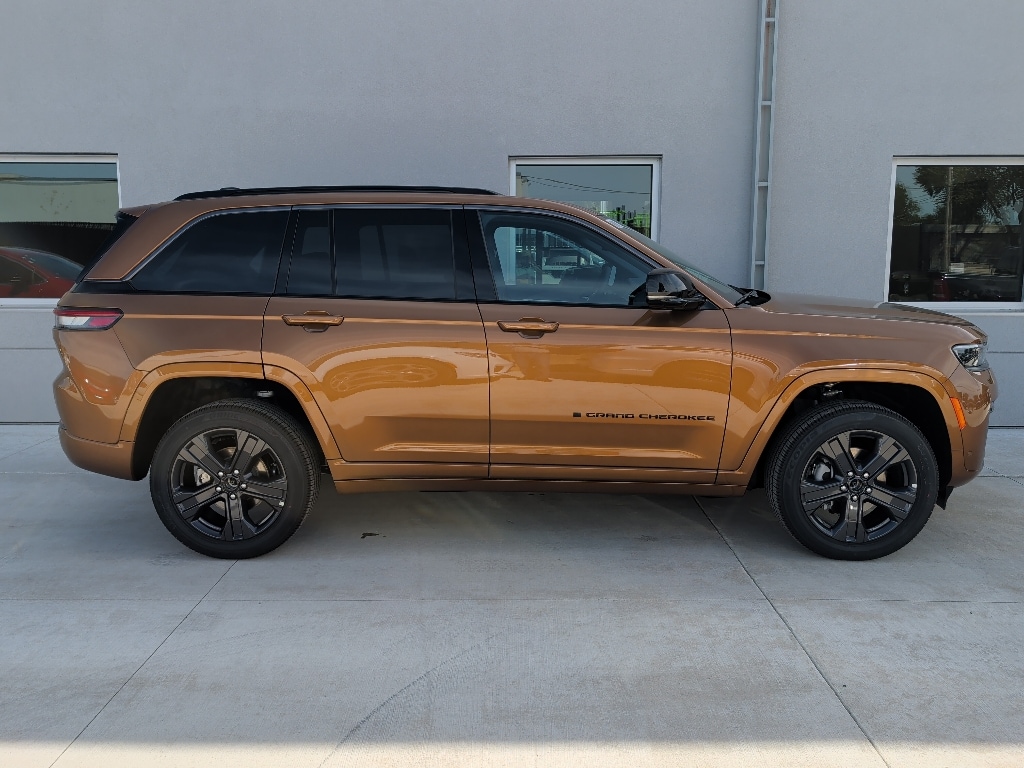 New 2027 Jeep Grand Cherokee Limited Reserve Sport Utility