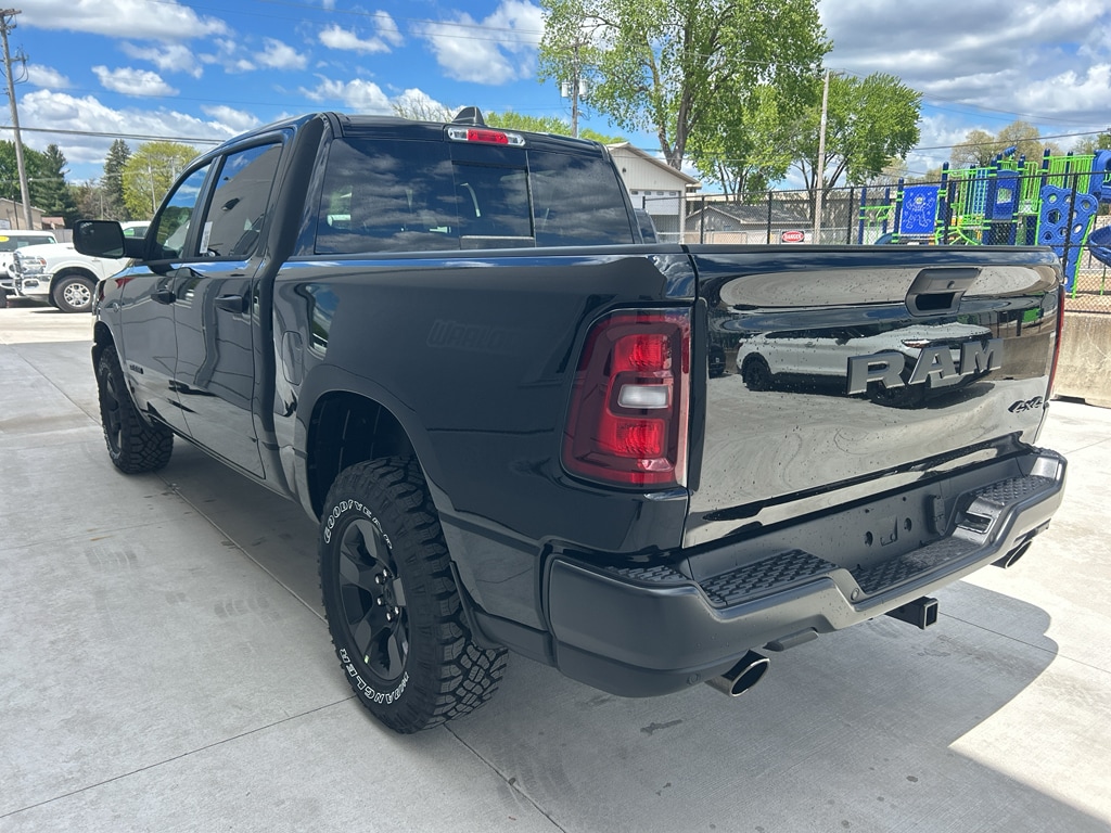 New 2026 Ram 1500 WARLOCK CREW CAB 4X4 5'7 BOX Pickup