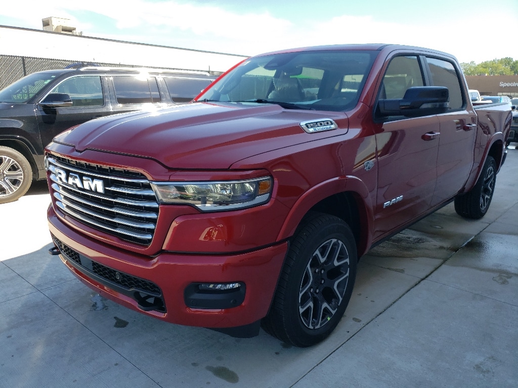 New 2027 Ram 1500 LARAMIE CREW CAB 4X4 5'7 BOX Pickup