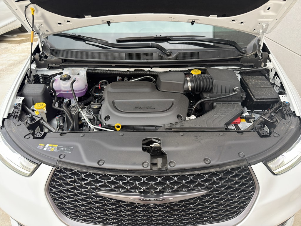 2026 Chrysler Pacifica Select - Photo 37