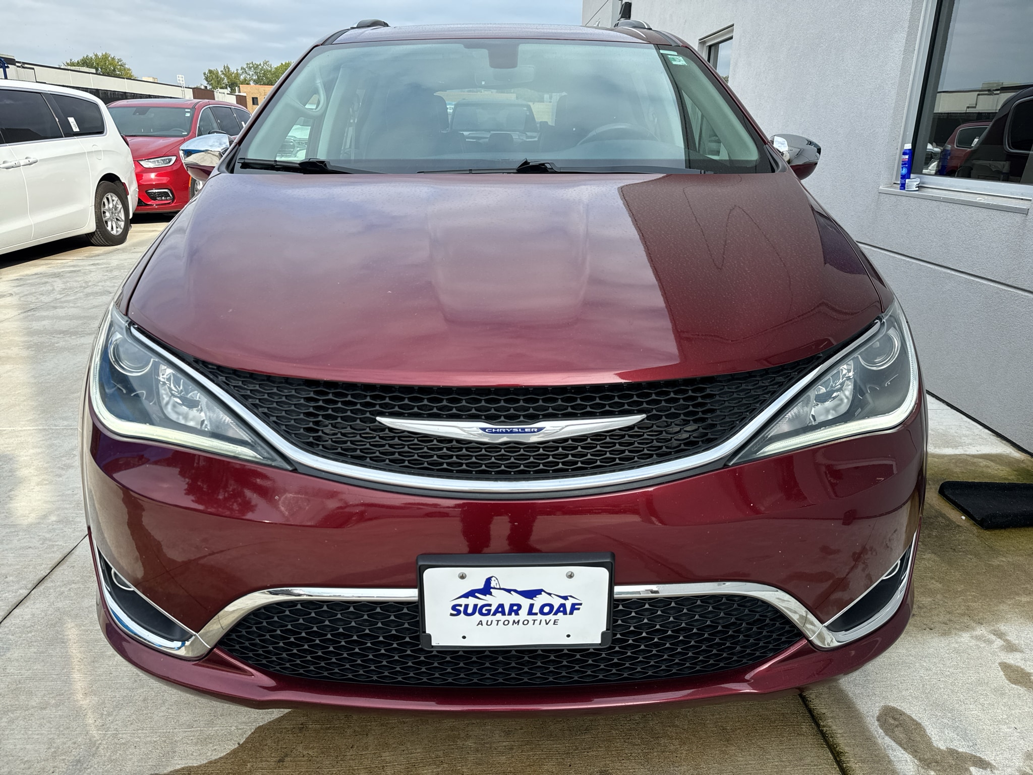 Used 2019 Chrysler Pacifica Limited with VIN 2C4RC1GG2KR731917 for sale in Winona, Minnesota