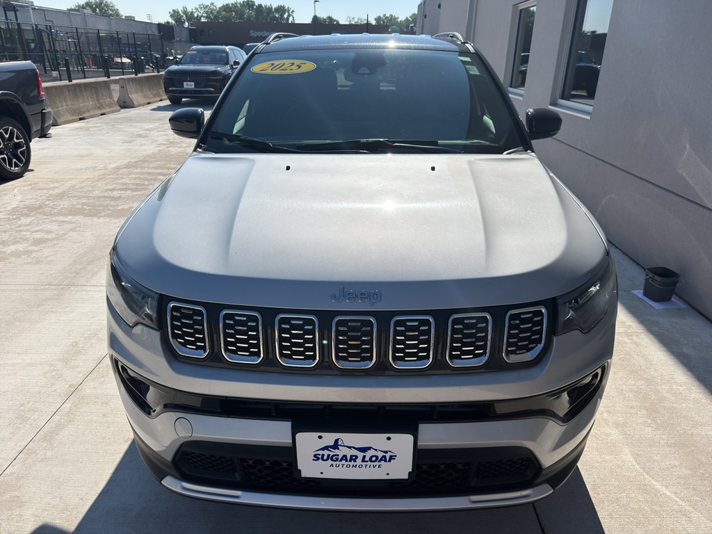 Used 2025 Jeep Compass Limited with VIN 3C4NJDCN0ST565064 for sale in Winona, Minnesota