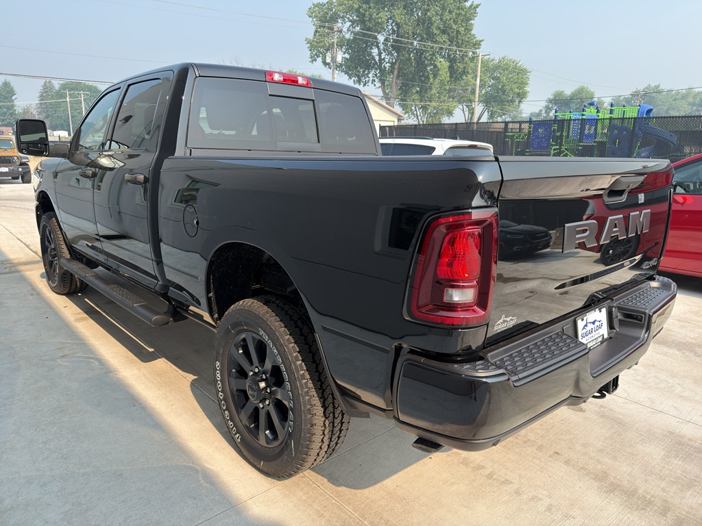 New 2026 Ram 2500 BLACK EXPRESS CREW CAB 4X4 6'4 BOX Pickup