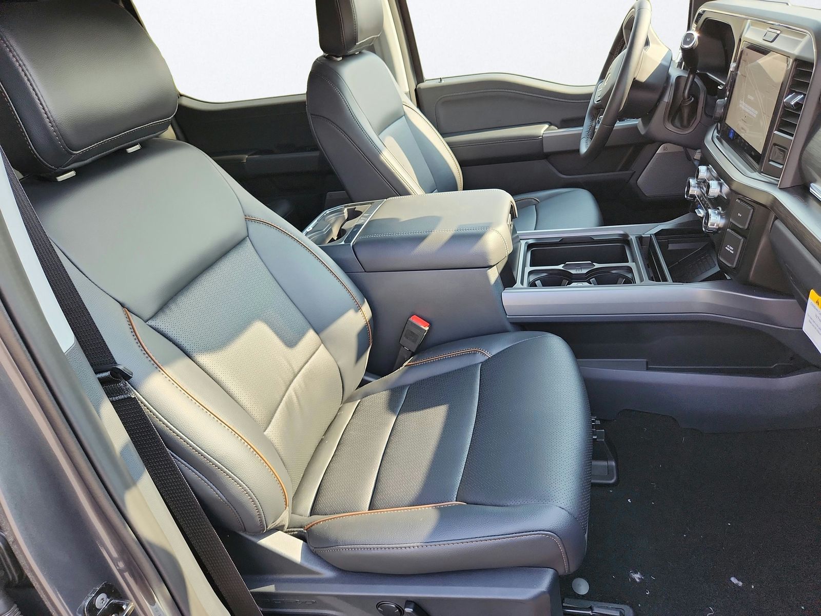 2026 Ford F-350 Super Duty Lariat - Photo 27