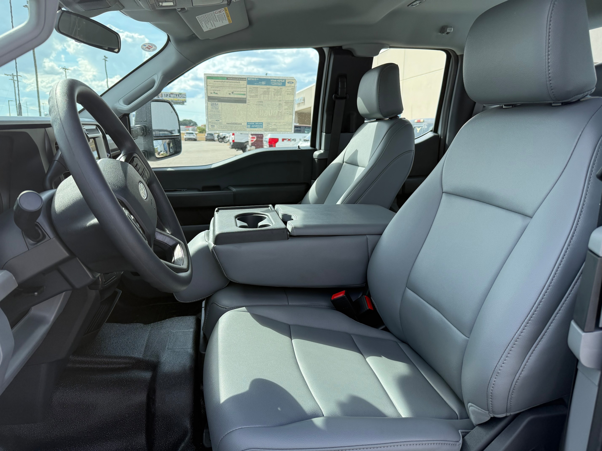 2026 Ford F-250 Super Duty XL - Photo 9