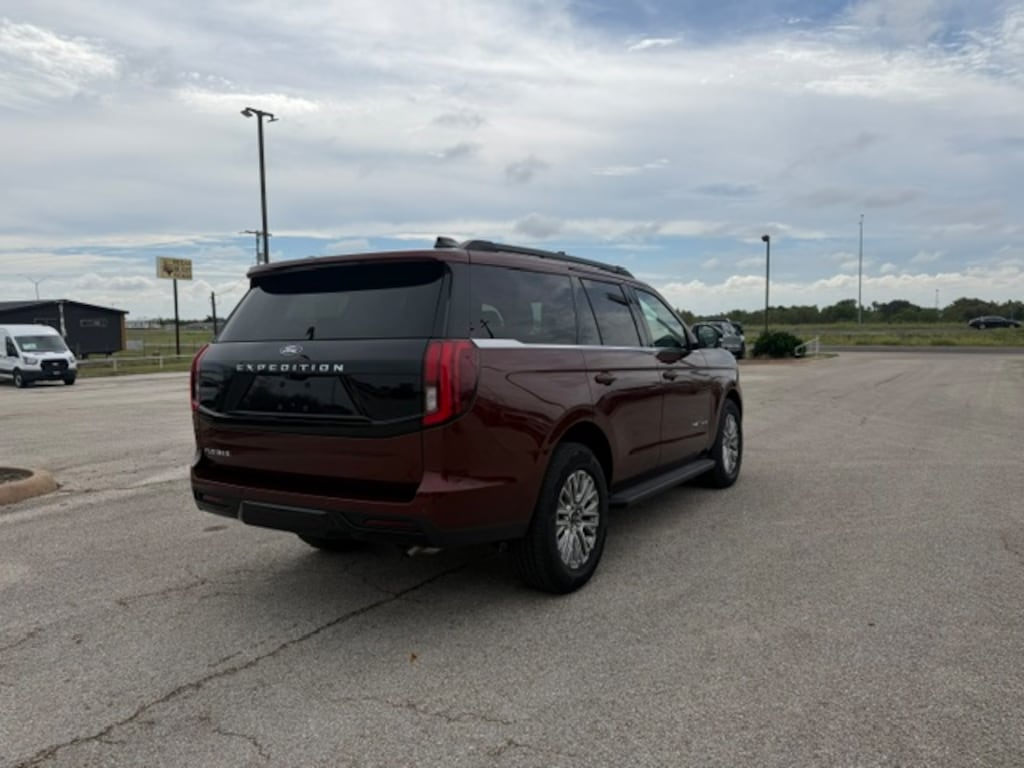 New 2027 Ford Expedition Platinum SUV
